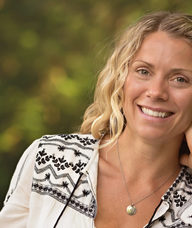 Book an Appointment with Andrea Lamont for Acupuncture