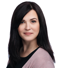 Book an Appointment with Dr. Liliana Niewczas for Chiropractic