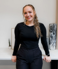 Book an Appointment with Carly McInnis for Physiotherapy