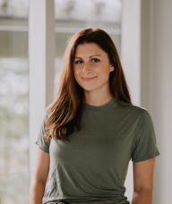 Book an Appointment with Tara Makrigiannis for Athletic Therapy
