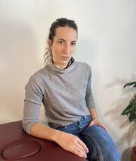 Book an Appointment with Mia Di Costanzo for Osteopathy