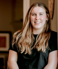 Book an Appointment with Julia Pentesco for Osteopathy