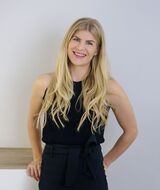 Book an Appointment with Hannah Duyvewaardt at Landmark Valeo Health Clinic