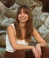 Book an Appointment with Hélène Descoteaux at Arbutus Health Centre