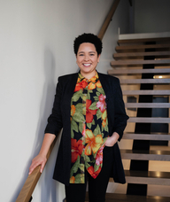 Book an Appointment with Dr. Miah Robichaud-Lorde for Chiropractic / Chiropratique