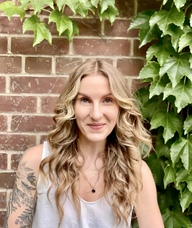 Book an Appointment with Elly Desson for Individual Psychotherapy