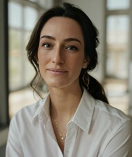 Book an Appointment with Eliza Kroeze for Medical Aesthetics